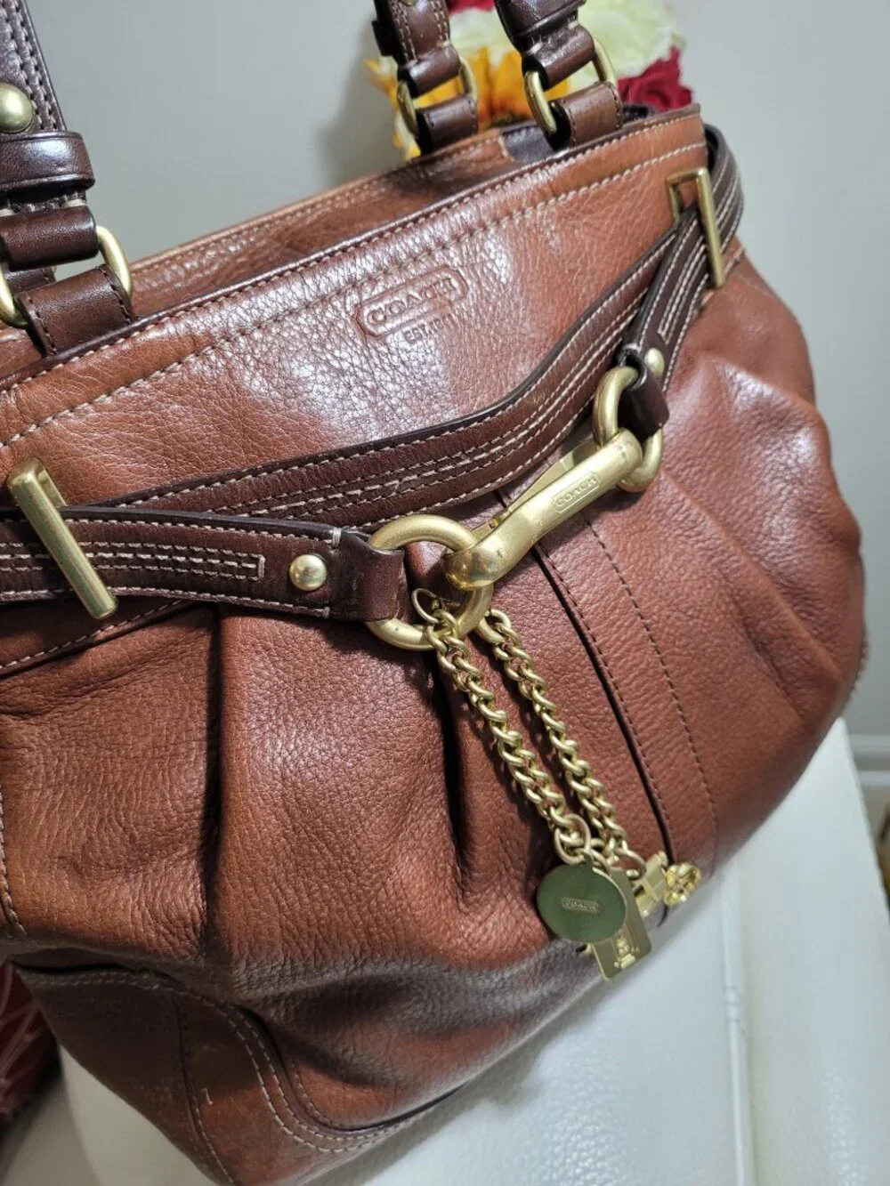 COACH* Rare Y2K*Two Toned*Pebbled Leather*Hampton Handbag*Cognac/Brown